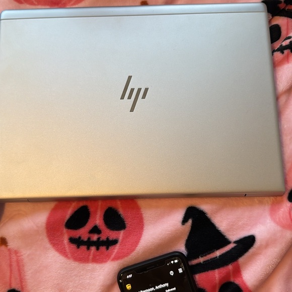 Hp elitebook 745 g6 14” laptop 250 gb memory, factory mode and like brand new - Picture 5 of 15